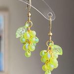 Handmade aurora light green tiny drop Czech glass grape muscat dangle earrings💚 Photo 0