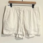 Gap NWT Women's White Linen Pull-On Shorts - Size: Large Photo 1
