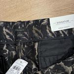 Ann Taylor NWT  Women’s Signature Straight Ankle Metallic Pant Size 16 Photo 3