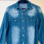 Women's Pearl Button Photo 2