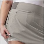 Athleta  Brooklyn Gray Textured 16" Skort Shorts Skirt W-576 Sz 2 Photo 2