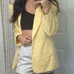 ADORABLE oversized vintage yellow 80s/90s blazer w shoulder pads. Photo 0