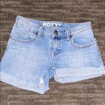 Roxy  women size 0 roll up light blue Denim Jean shorts rolled hem Photo 1