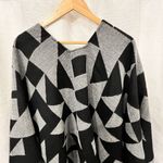 Calvin Klein NWT Cape Poncho Shawl Women's One Size Black Gray Colorblock Photo 4
