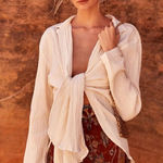 Savannah Morrow The Label Kai Blouse Medium Fall Layered Summer Old Money Photo 1