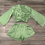 Boutique Fanco green satin set  Photo 0