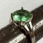 Women Fashion Ring Silver Tone Green Shade Color Stone Size 7.5 Photo 3