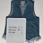Sundance Vintage  - women’s fringed denim vest with 2 front pockets size Med Photo 3
