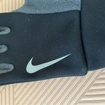 Nike Glove Black and Gray Therma Left Hand single Photo 1