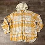 American Eagle Cozy Cabin hooded yellow  flannel size Large Photo 0