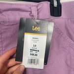 Lee NWOT  women’s relaxed‎ fit mid rise skimmer plum purple stretch capris pants Photo 1