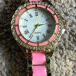 Women’s‎ vintage light pink/gold crystal watch needs a new battery Pink Photo 0