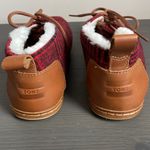 Toms Bota Desert Boot Red Plaid Faux Fur Lined Ankle Lace Up Bootie Size 9.5 Photo 4