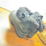 Women's Black TOTES Winter Boots Size 6 Photo 4