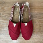 Toms NWOT  Red White Striped Slip On Flat Shoes, Size 7.5 Photo 7