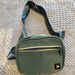 Thread Wallets  Photo 0