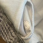 Lululemon Grey Patterned Energy Sports Bra - Size 4 Photo 4