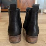 Lucky Brand  Leather Lufti Chelsea Boot Women’s Size 8.5 Black Photo 5