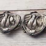 Vintage Clip On Earrings Photo 2