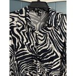 Ellen Tracy Vtg Company x Women’s 12 Black White Zebra Print Button Down Top Photo 2