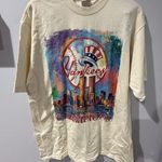 XL VERY RARE VINTAGE 1996 NY Yankees World Champions Twin Towers T Photo 0
