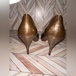 Antonio Melani  Shoes Gold Black Shimmery Leather Heels Pumps Size 9 Photo 4