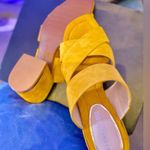 Kenneth Cole NWOT New York Women's Size: 6.5 Heeled Sandals Color: Gold/Mustard Photo 10