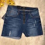 L&B  mid rise skinny front zip denim shorts s 8 Photo 0