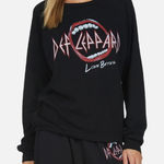 Lauren Moshi  XS Noleta Love Bites Def Leppard Black‎ Red Sweater Pullover Crew Photo 0