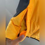 Reebok  light weight Women's workout vest size medium Photo 1