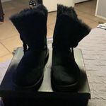 UGG Boots Women Photo 1