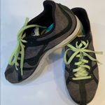 Nike Air Max S2S gray knit upper training shoe black trim and green laces Size 8 Photo 1