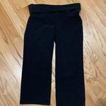 Old Navy black yoga pants size small Photo 0