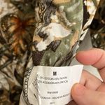 Gloria Vanderbilt  tropical looking blouse medium Photo 3