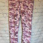 Fabletics Pink Camo Stars leggings, S Photo 1