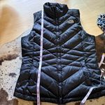 The North Face Black Puffer Vest Medium 550 Goose Down Zip Size Small Photo 5