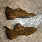 Catherine Malandrino  brown booties size 10
In great condition Photo 1