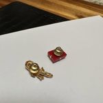 Lot Of 2 Signed Avon Brooch Tack Lapel Pin Gold Tone Photo 5