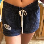 Nike drawstring  gym shorts Photo 0