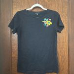 Brooks Brothers  Floral Embroidered T Shirt Size M Photo 1