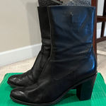 Chic Black Leather Heeled Boots Size 7.5 Photo 0