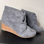 Dr Scholls Women Dakota Wedge Bootie Boots Gray Suede Size 8W Tassel Tie Photo 1