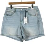 Judy Blue NWT Denim Shorts Plus Size 1X Light Wash Rainbow Stitch Coastal Retro Photo 0