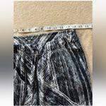 Lululemon  Women’s Jet Crop Luon Heat Wave‎ Black White Streaks Striped Size 6 Photo 8