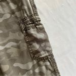 American Eagle EUC XS  Casual Army Print Camo Cargo Pants 6 Pockets Jogger Photo 3