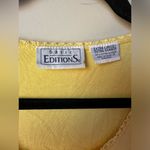 basic editions Vintage  Womens Shirt Size XL Yellow Solid Short Sleeve V-Neck Photo 1