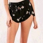 Kimchi Blue  Black Floral Butterfly Wrap Tie Linen Women’s Shorts Sz 0 EUC Photo 0