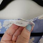 Lush Clothing Lush Blouse Tank Top Light Blue White Floral Print BusinessCasual V-Neck Neutral Photo 6