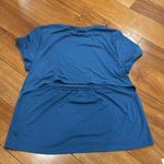 Athleta Air Out Cinch TEE in Blueish Size M Photo 7