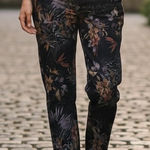 Chico's  SO SLIMMING Girlfriend Ankle Pants Black Floral Print Women's Size 12R Photo 0